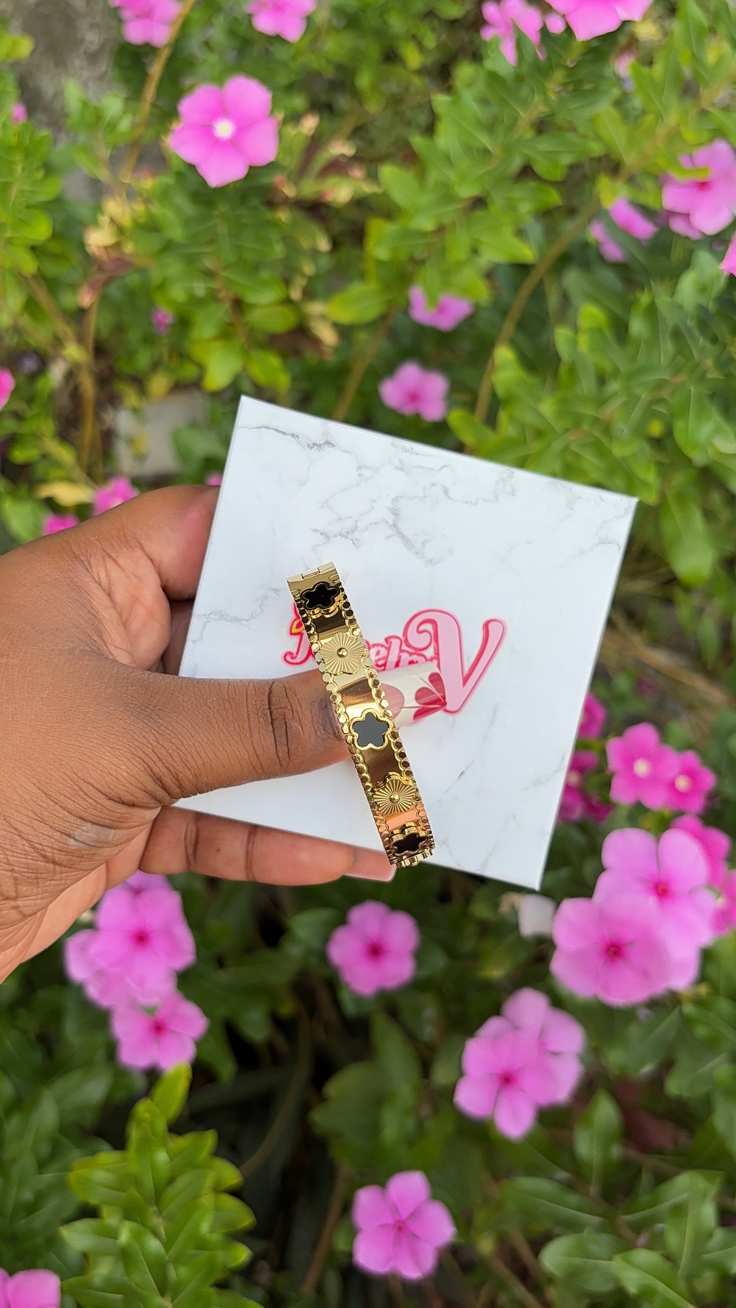 Two Toned 🌸 Bangle