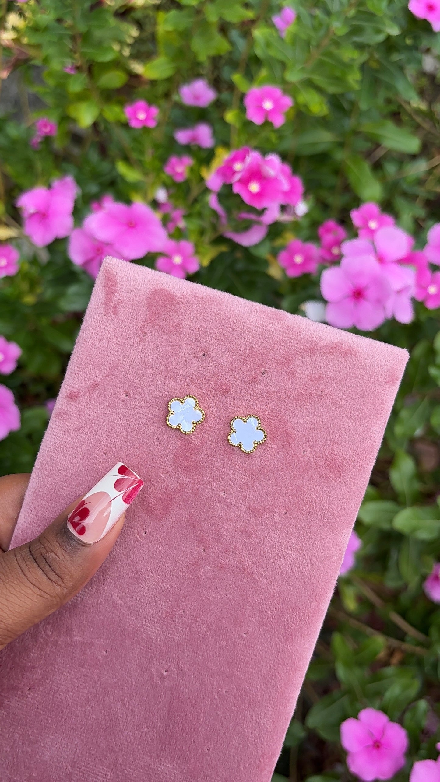 🌸 Earrings