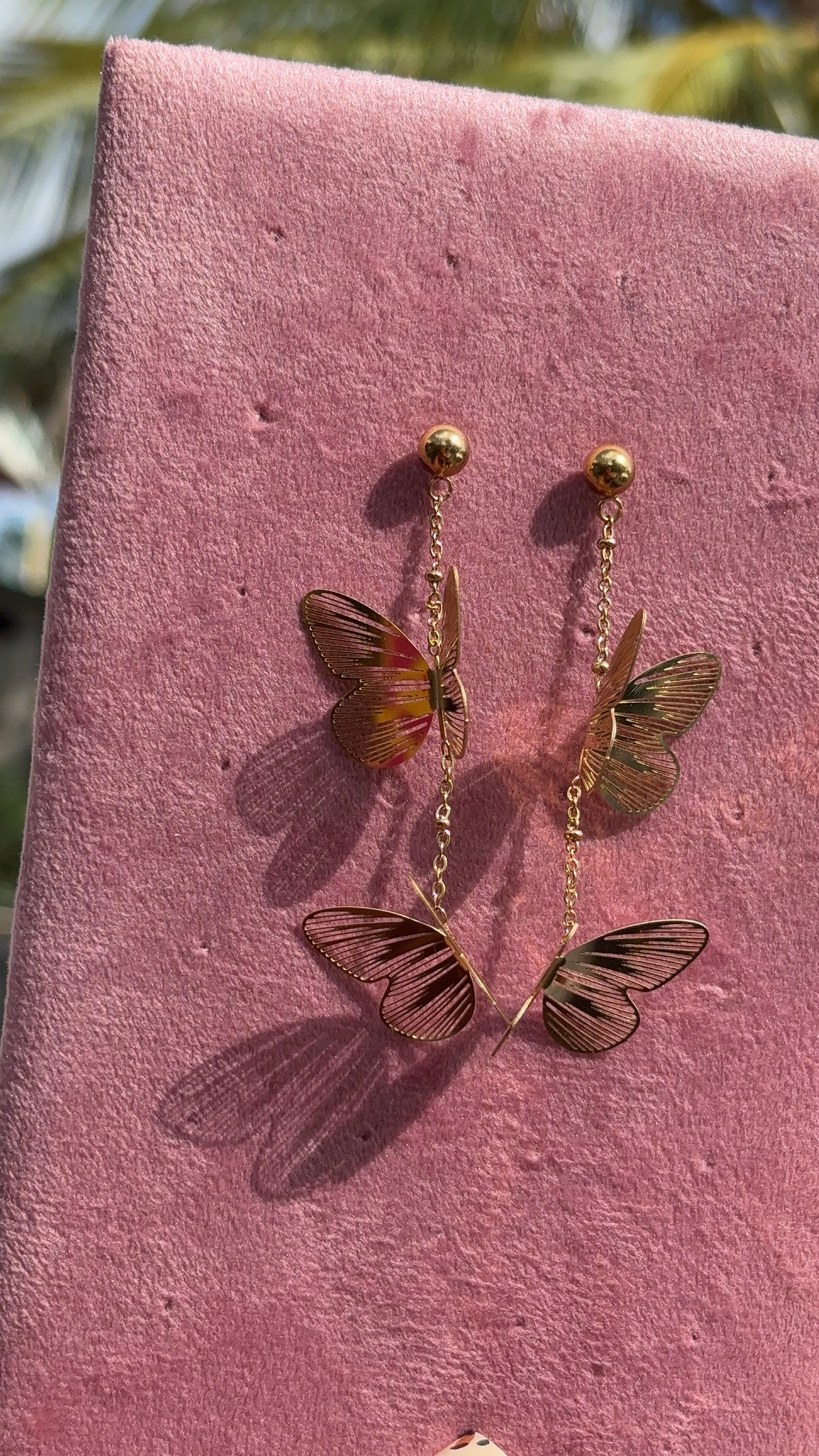 FLUTTER BLISS Drop Studs
