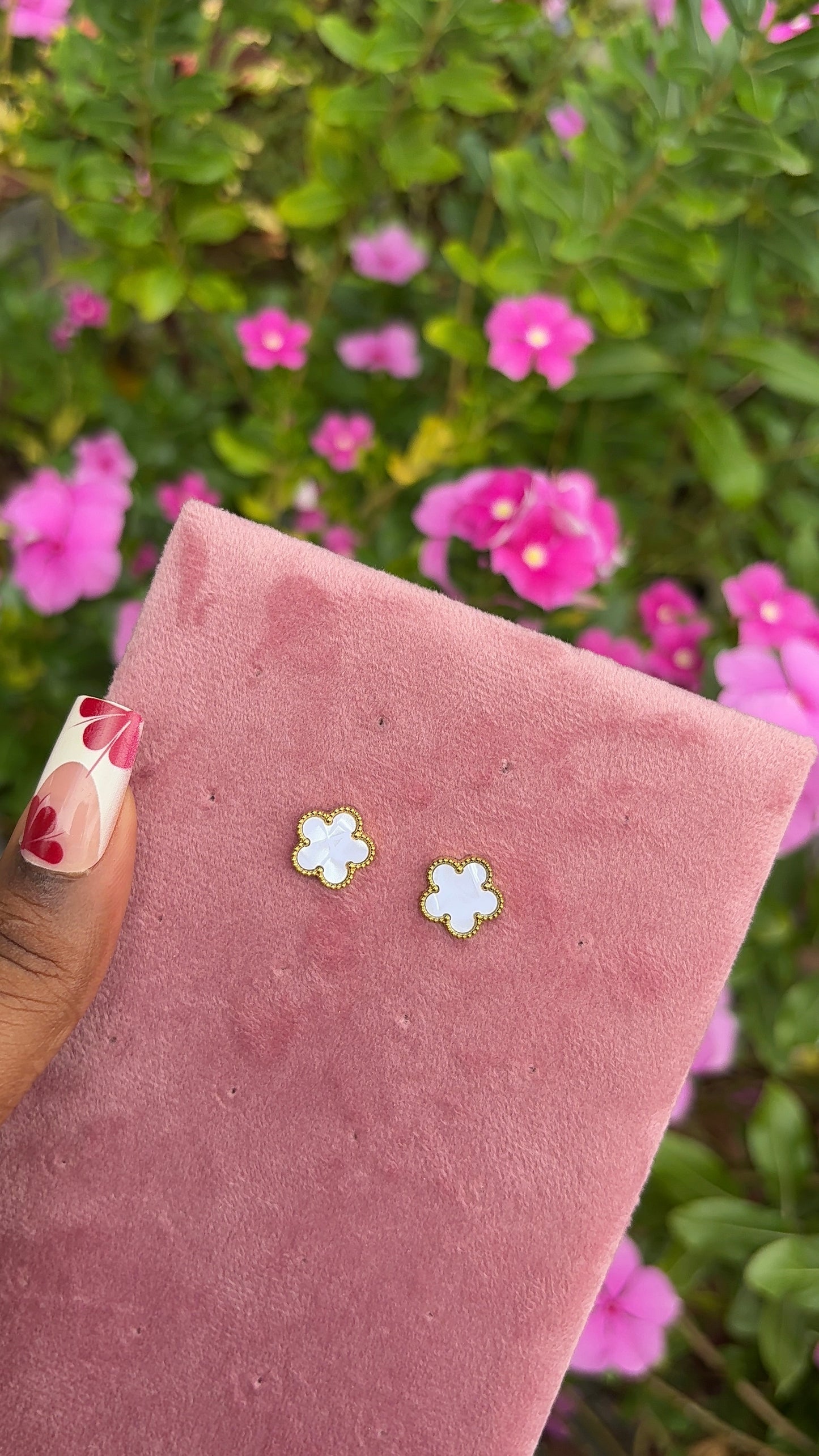 🌸 Earrings