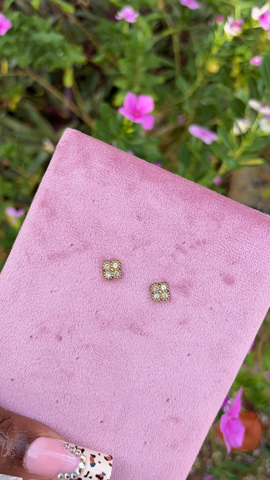 MINI FLOWER Stud