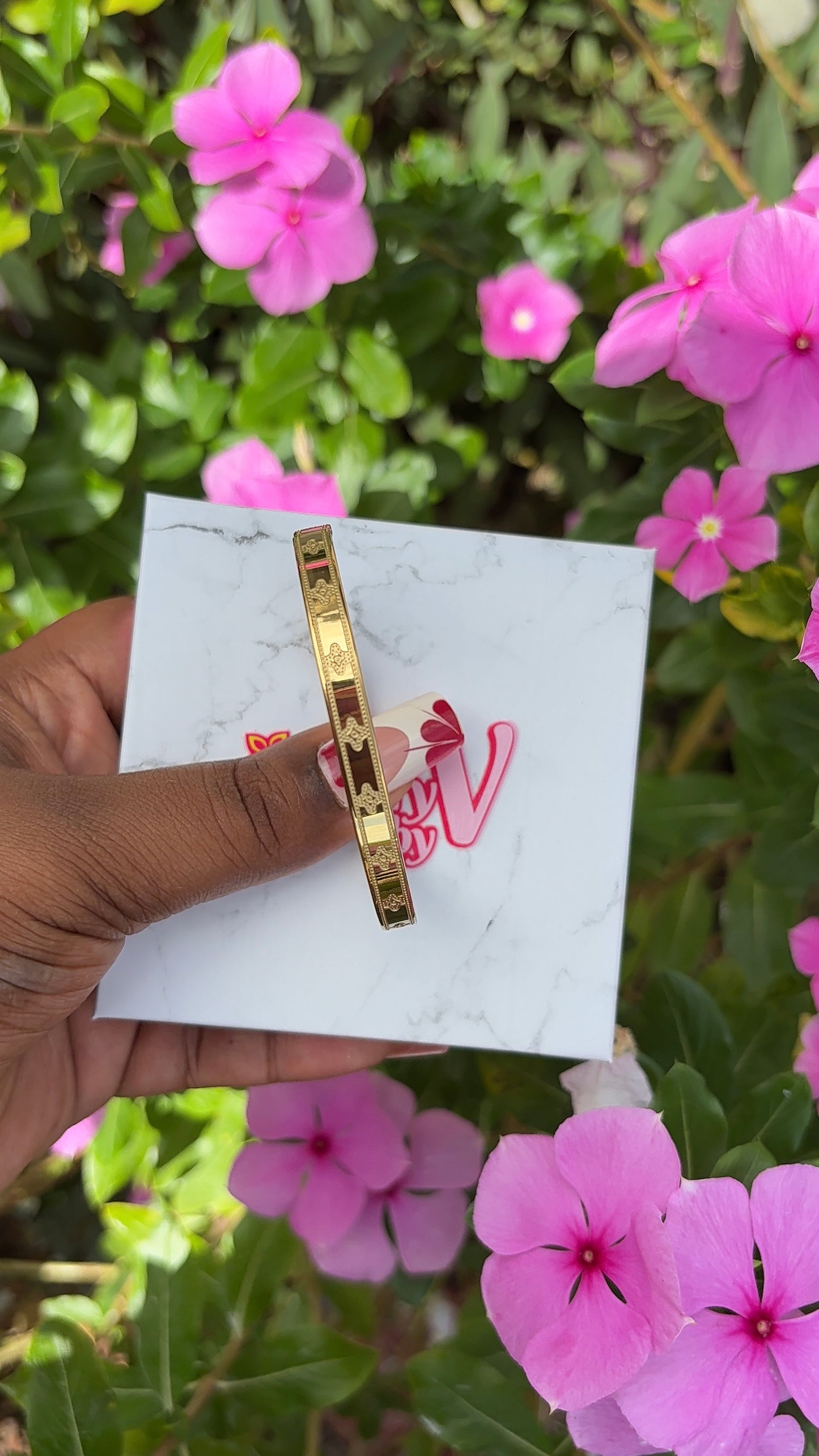 FLORA CARTER Bangle